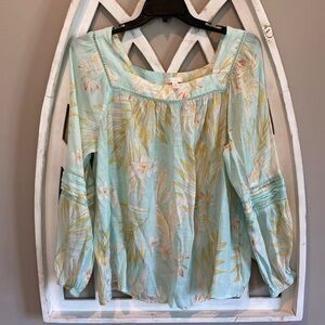 Lauren Conrad top